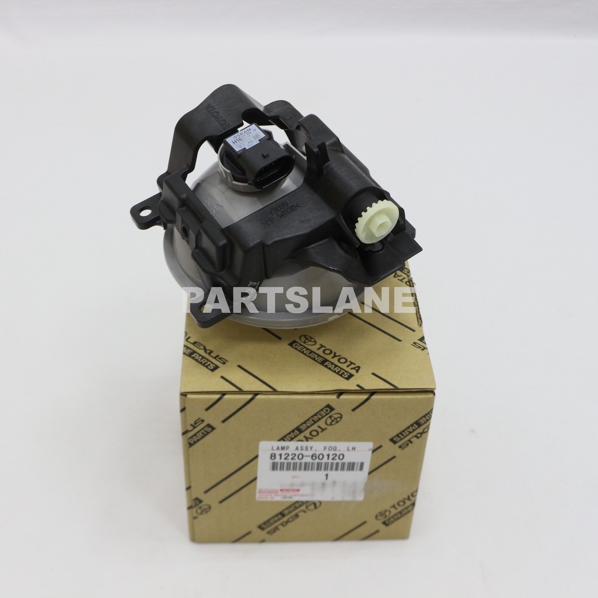 Đèn ba đờ xốc trước Land Cruiser 2013 (Đèn cản trước) Mã phụ tùng 8122060120
