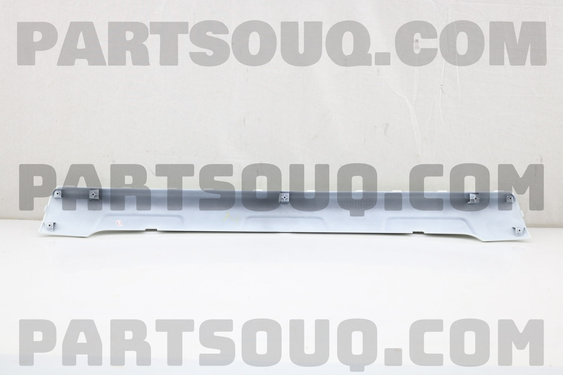 Ốp cản trước dưới Triton Mã phụ tùng 6400C207WAT