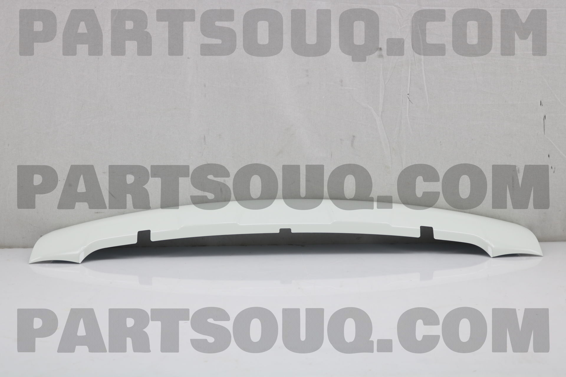 Ốp cản trước dưới Triton Mã phụ tùng 6400C207WAT