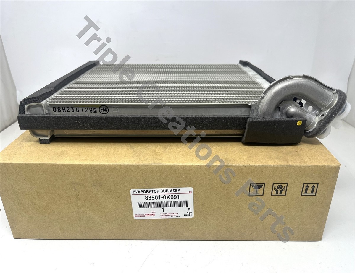 Giàn lạnh sau Innova Mã phụ tùng 885000k191