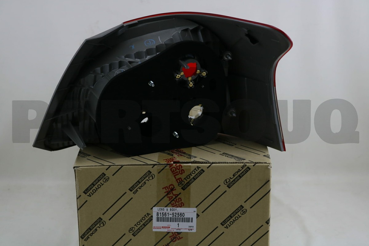 Đèn hậu Yaris Mã phụ tùng 8156152560