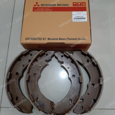 Guốc phanh sau Triton Mã phụ tùng 4600A106T
