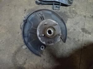 Giá bắt moay ơ trước Daihatsu Terios Mã phụ tùng 4321187404