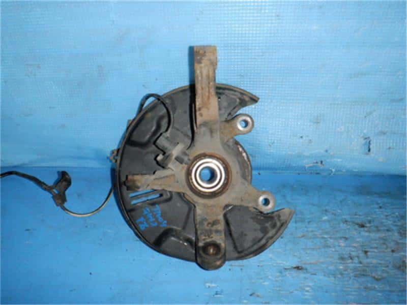 Giá bắt moay ơ trước Daihatsu Terios Mã phụ tùng 4321187404