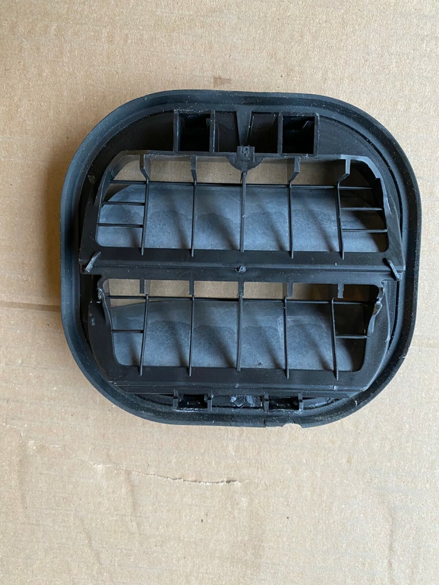 Cửa gió điều hòa hông sau Cruze Mã phụ tùng 13502348