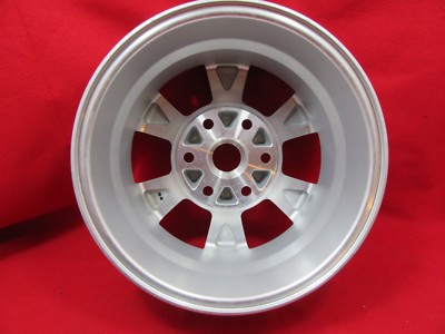 La zăng đúc Triton 2007-2008 Mã phụ tùng MR992729VT
