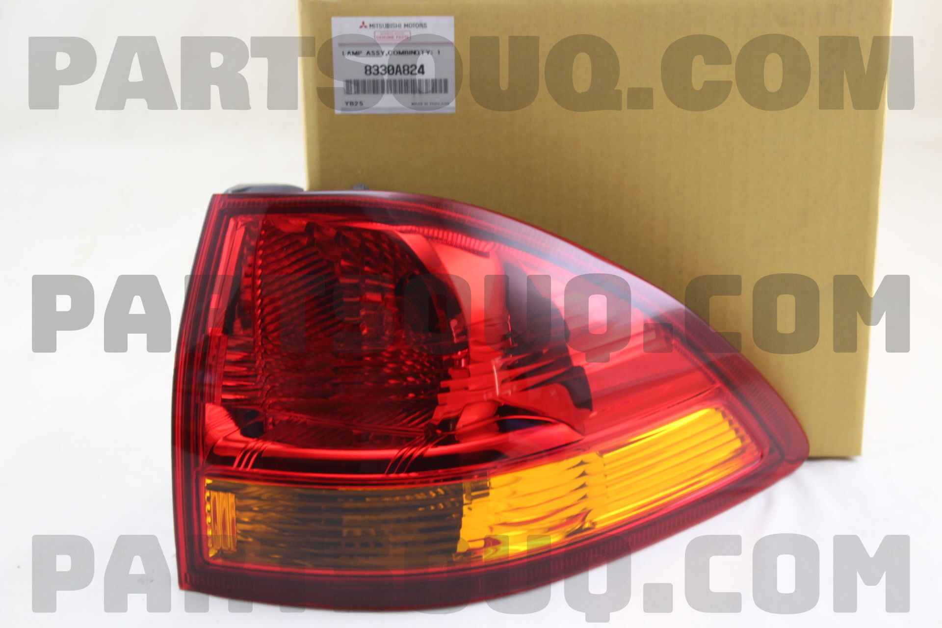 Đèn hậu ngoài Pajero Sport 2014 Mã phụ tùng 8330A824