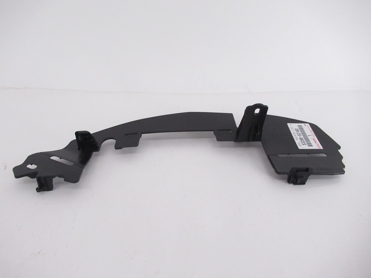 Xà dọc đỡ ổ khóa ca pô Altis 2008-2013 Mã phụ tùng 5320802120