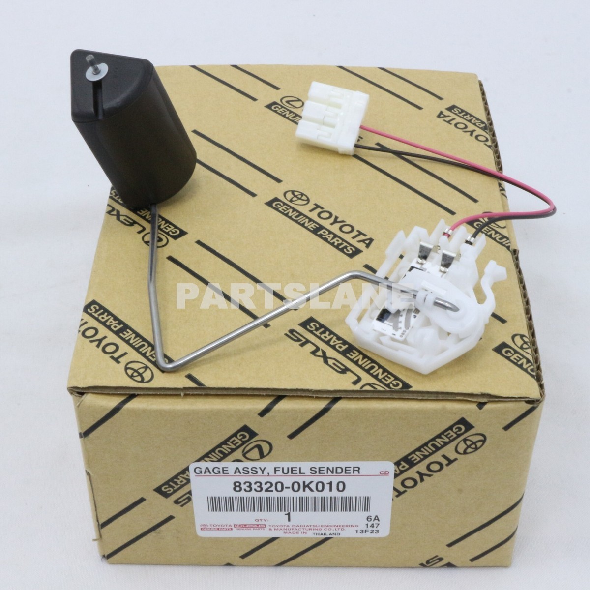 Phao báo xăng Innova Mã phụ tùng 833200K010