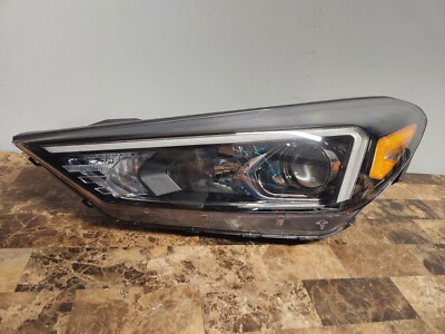 Đèn pha Hyundai Tucson 2015 Mã phụ tùng 92101D3320