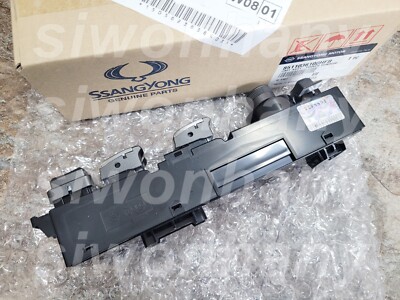 Đèn hậu Korando Mã phụ tùng 8361106101