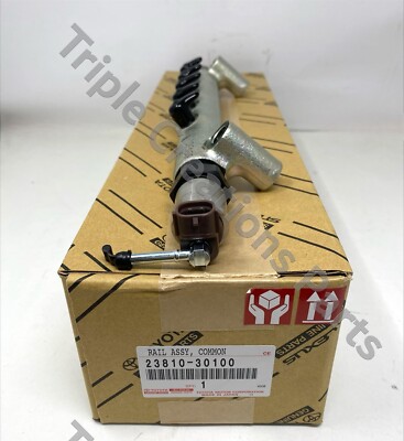Giá bắt kim phun Hilux 2010 (Ống sáo liền cảm biến Hilux 2010) Mã phụ tùng 2381030100