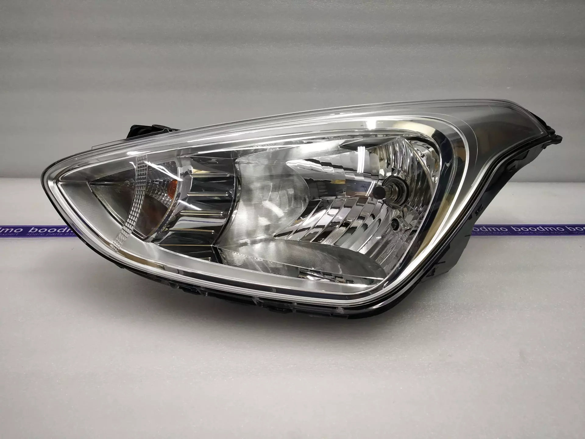 Đèn pha Hyundai Grand I10 Mã phụ tùng 92101B4040