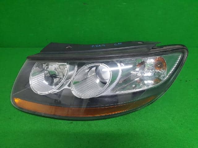 Đèn pha Santafe New (Vàng) Mã phụ tùng 921012B000