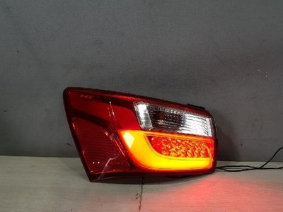 Đèn hậu ngoài Kia Rio 2015 (Led) Sedan Mã phụ tùng 924011W050