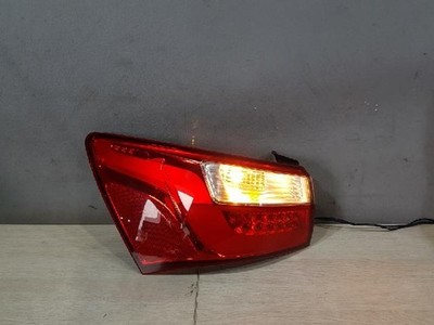 Đèn hậu ngoài Kia Rio 2015 (Led) Sedan Mã phụ tùng 924011W050