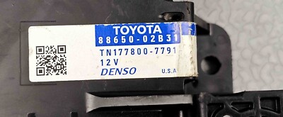 Hộp điều khiển điều hòa Camry 2.4 2008 Mã phụ tùng 8865006241