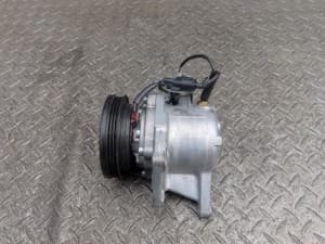 Nắp đậy trang trí máy Camry 2.4 2003 Mã phụ tùng 1260128040
