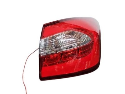 Đèn hậu ngoài Kia K3 Mã phụ tùng 92402A7300