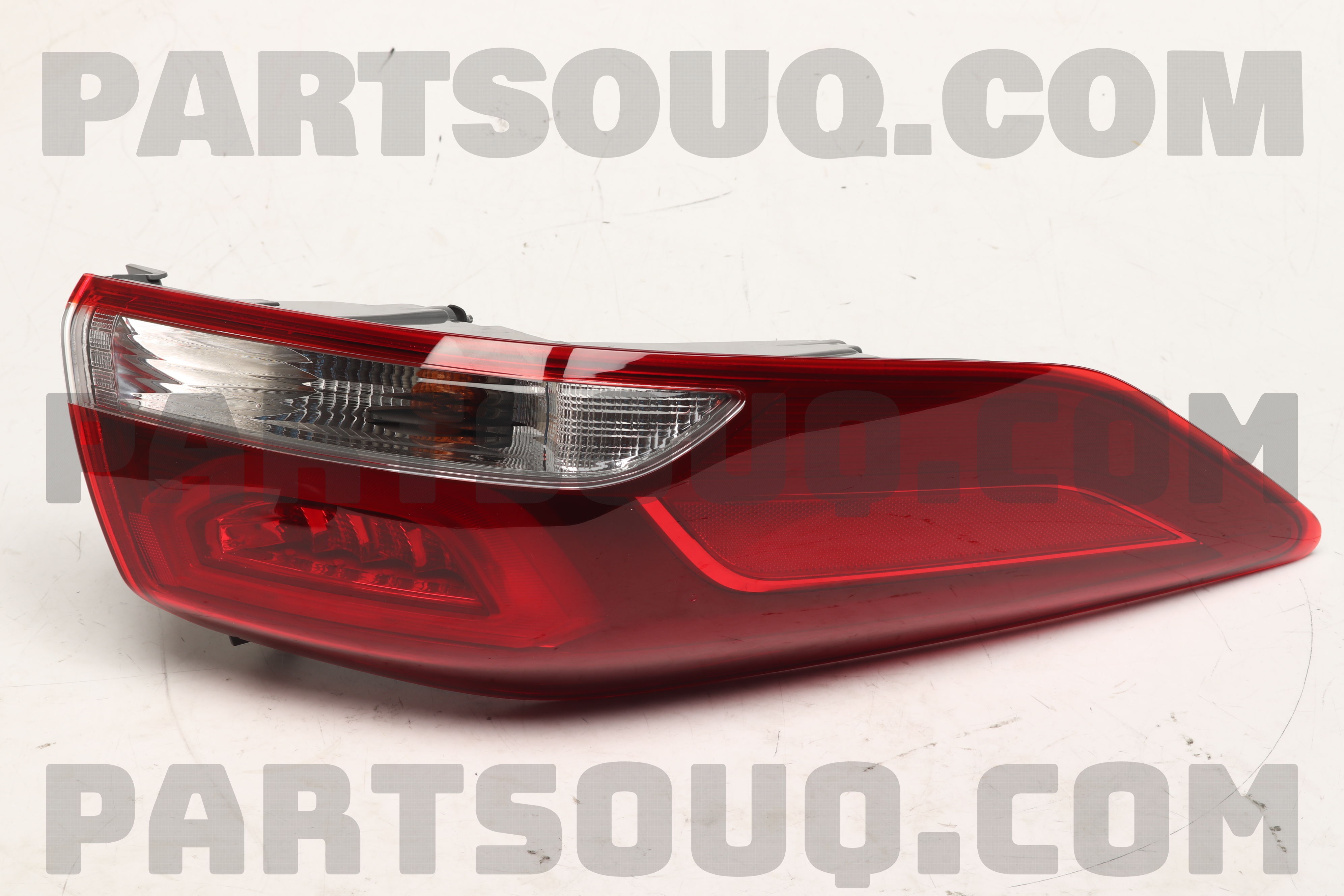 Đèn hậu ngoài Elantra 2016 LED (Đèn lái sau) Mã phụ tùng 92401f2100