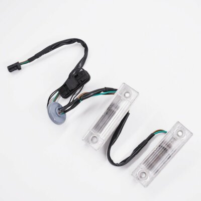 Công tắc đèn soi biển số Lacetti CDX Mã phụ tùng 95107229