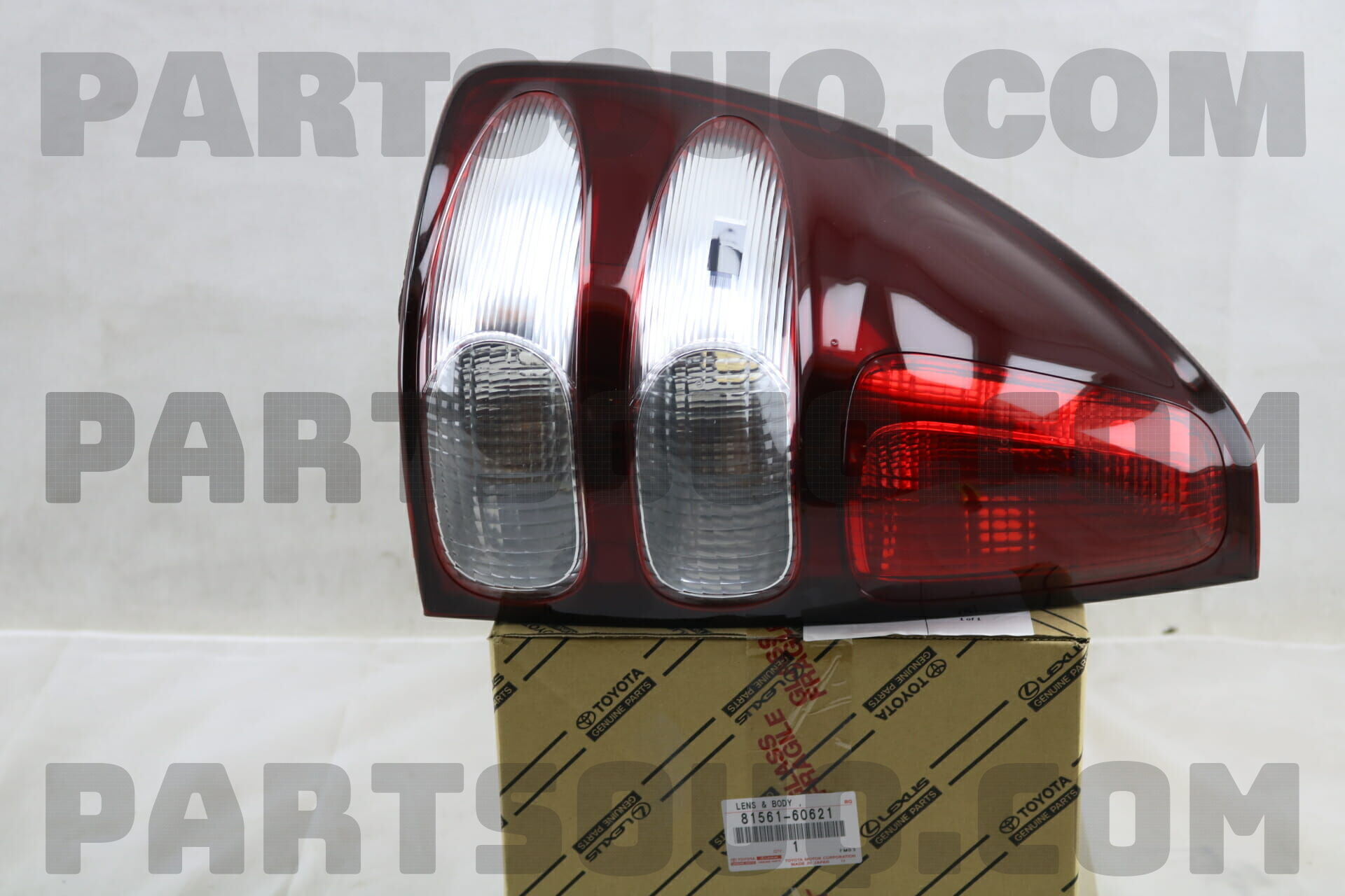 Đèn hậu trong Camry 2.4 2011 (Đèn lái sau) Mã phụ tùng 8158106161-8159106161