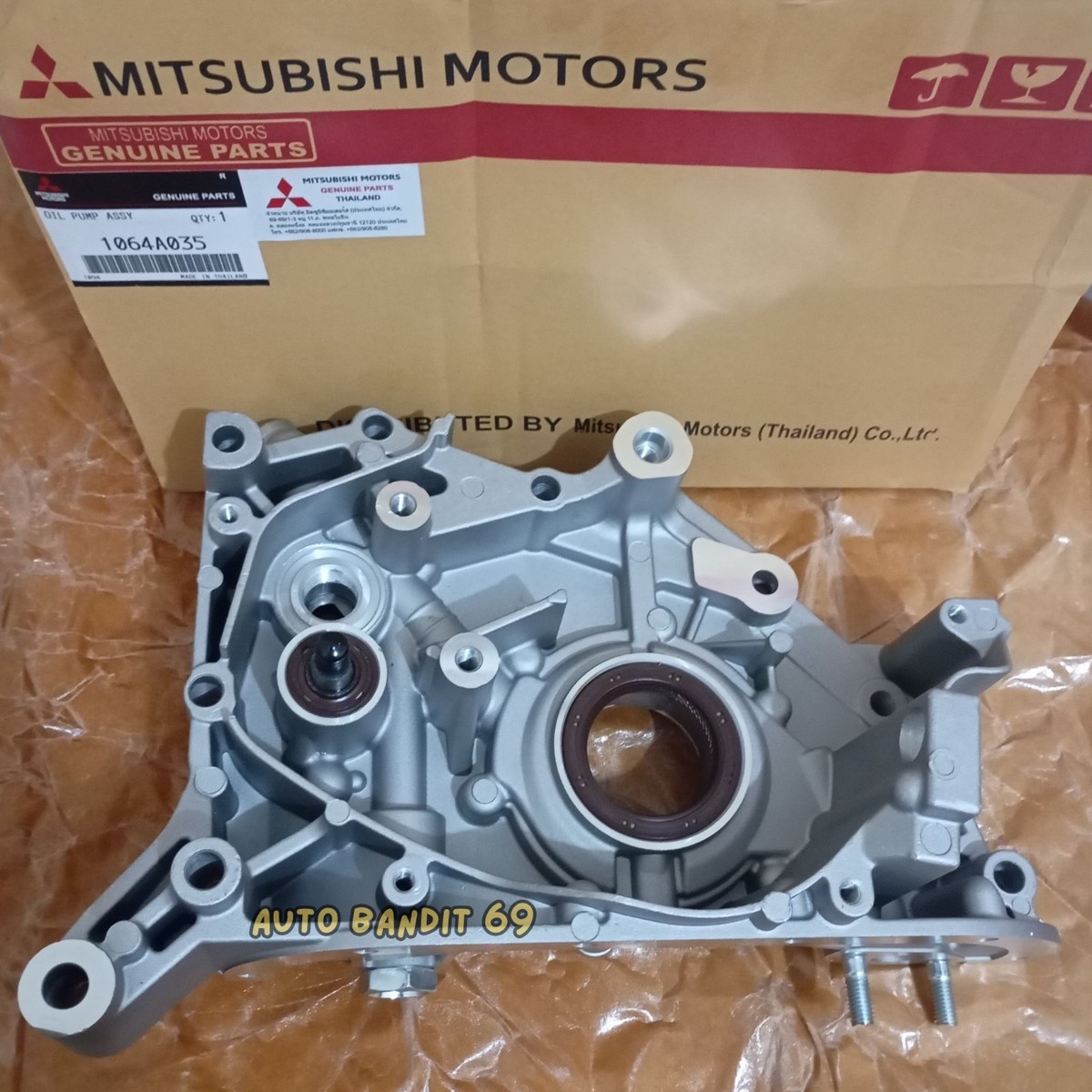 Bơm nhớt máy Triton (Bơm dầu) Mã phụ tùng 1064A305XT