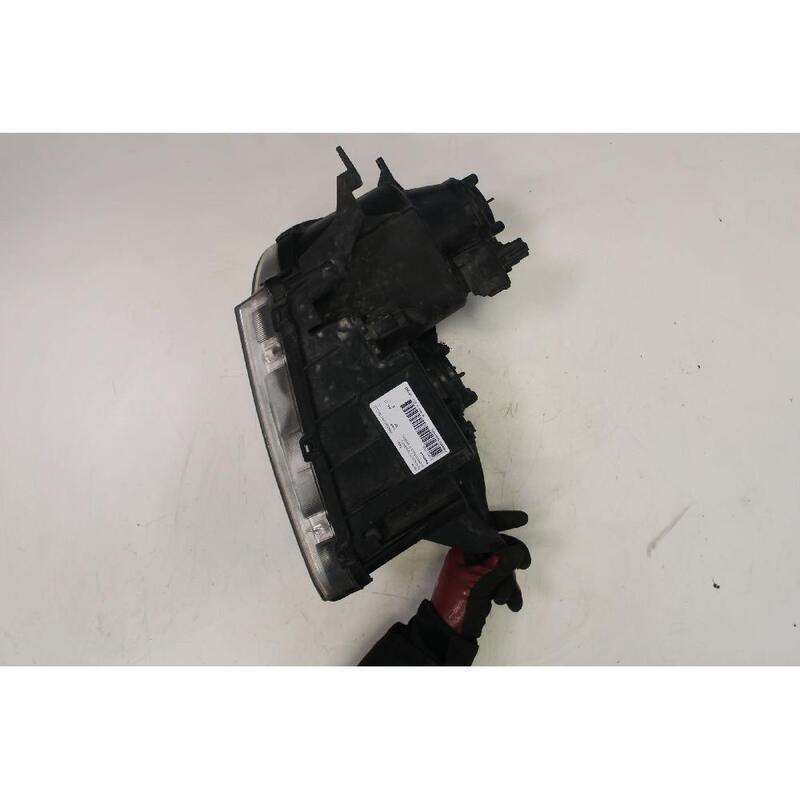 Đèn pha trước Hyundai Terracan (Đèn lái trước) Mã phụ tùng 92101h1010