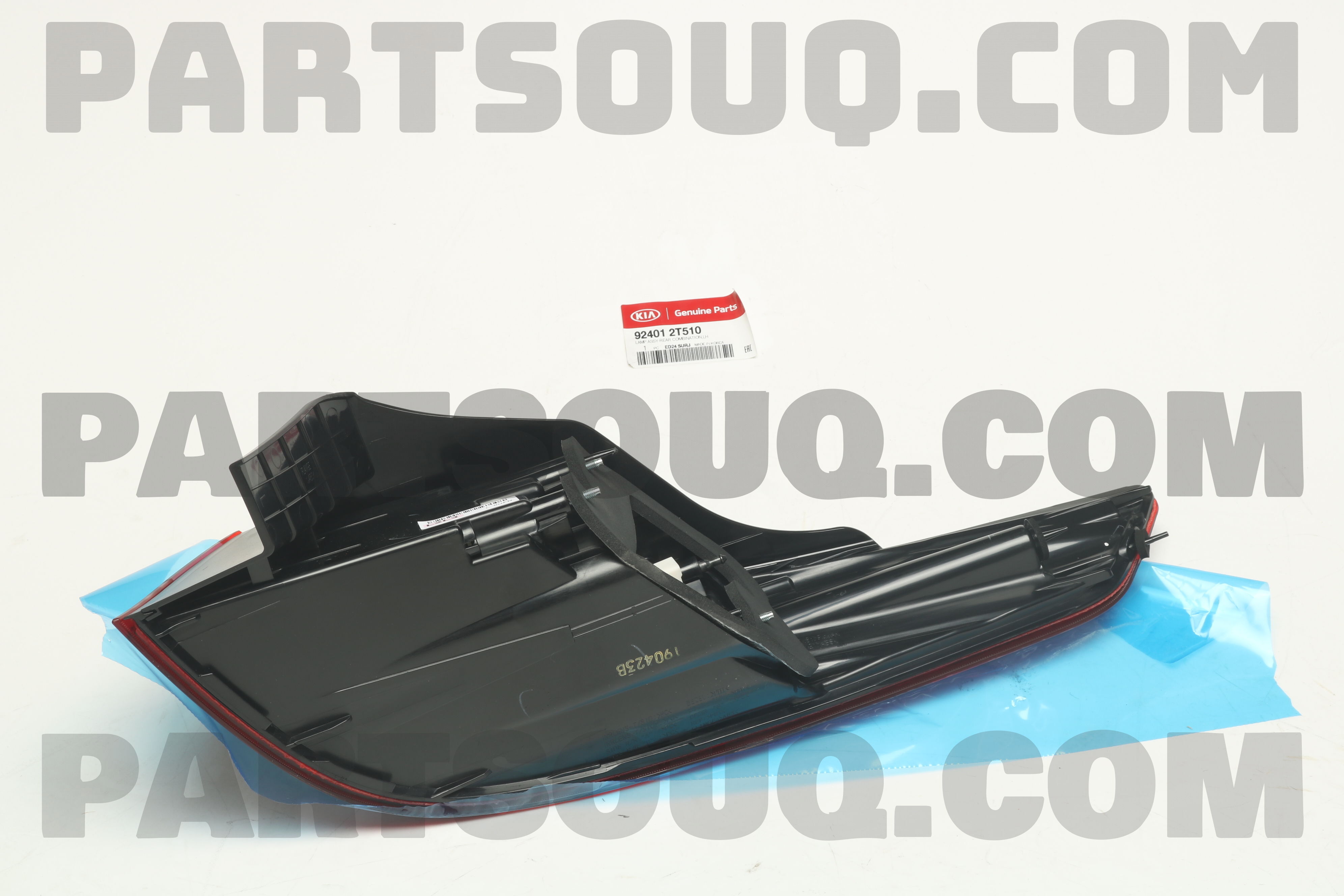 Đèn hậu ngoài Kia K5 (Đèn lái sau) Mã phụ tùng 924012t610