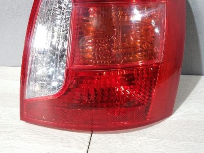 Đèn hậu Hyundai Verna (Đèn lái sau) Mã phụ tùng 924021e000