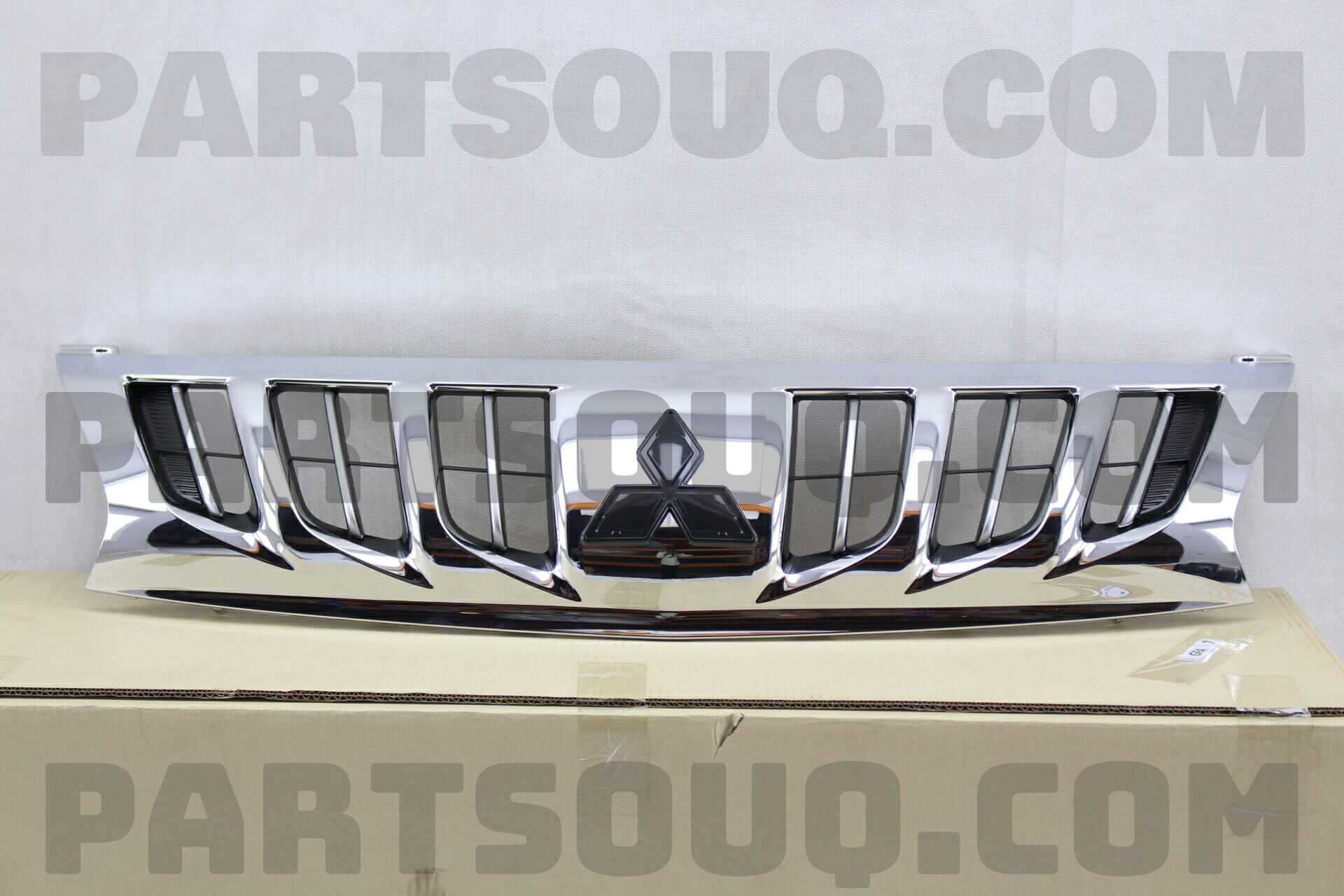 Mặt ca lăng Triton 2015 (Mặt galant Triton 2015) Mã phụ tùng 7450B007