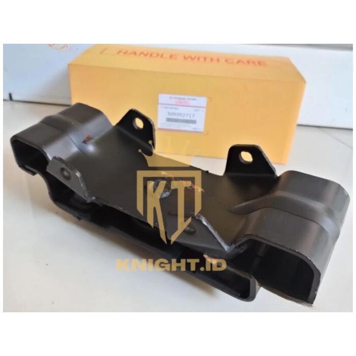 La zăng đúc Triton 2007 R16 6 cánh (lỗ trên cánh) (Mâm đúc) Mã phụ tùng mr992745t
