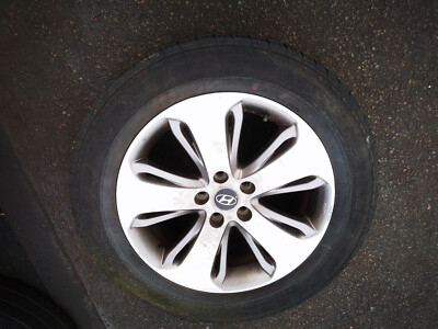 La zăng đúc Santafe 2010 R18 5 cánh (Mâm đúc Santafe 2010 R18 5 cánh) Mã phụ tùng 529102b480