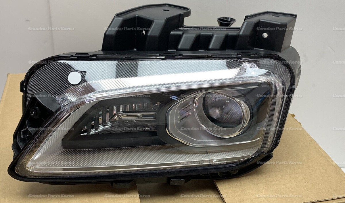 Đèn pha dưới Hyundai Kona (Đèn lái trước) Mã phụ tùng 92101j9100