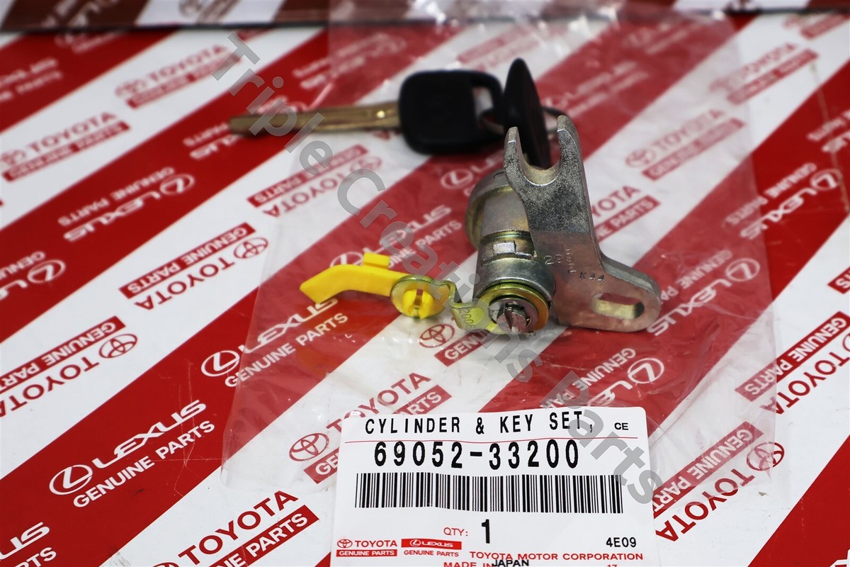 Ổ khóa cánh cửa trước Camry 2010 USA Mã phụ tùng 6905233270