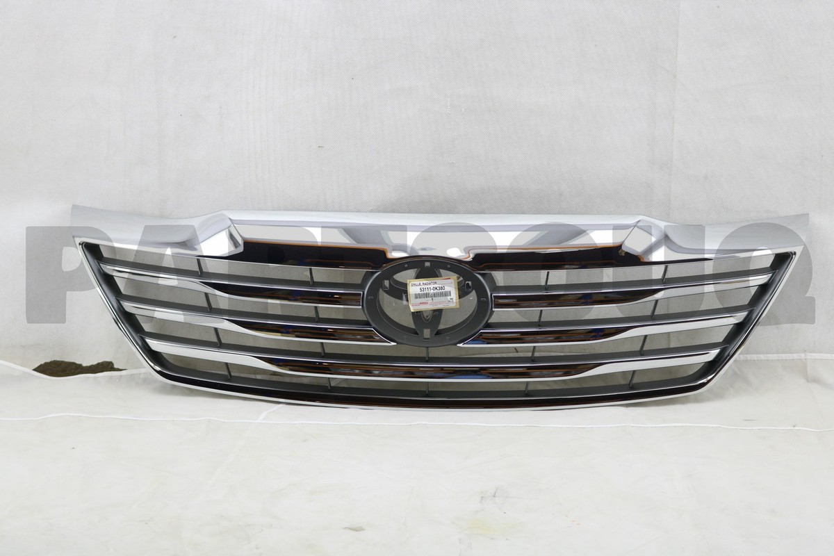 Mặt Galant Fortuner 2012 (Mặt ca lăng Fortuner 2012) Mã phụ tùng 531110K380