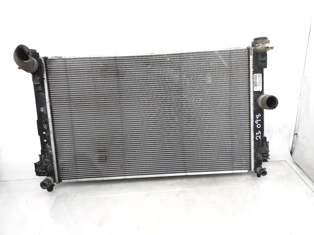 Két nước Altis 2008-2014 Mã phụ tùng 164100D390