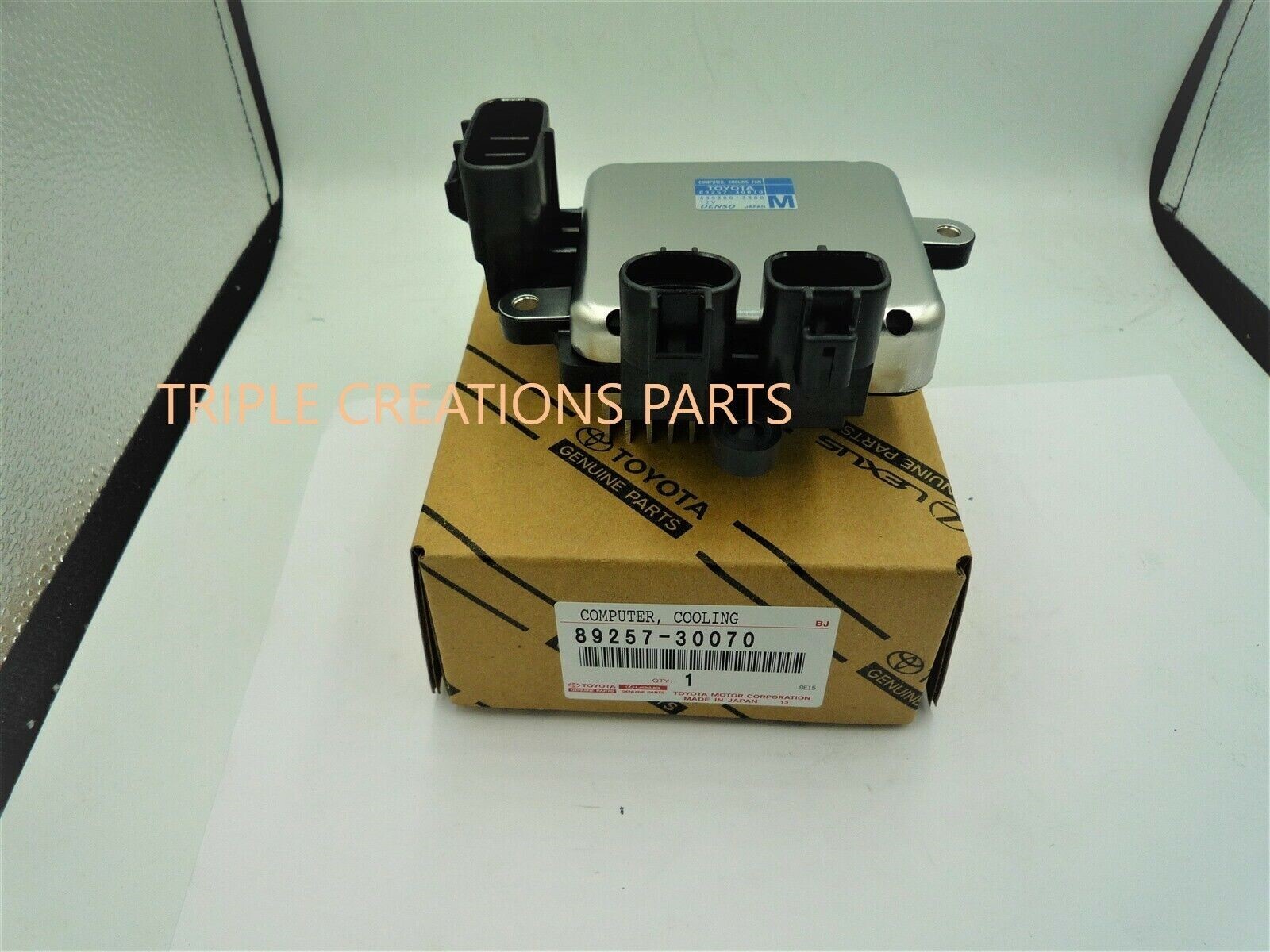 Hộp điều khiển quạt gió Lexus RX350 (Hộp điều khiển quạt két nước RX350) Mã phụ tùng 8925730070