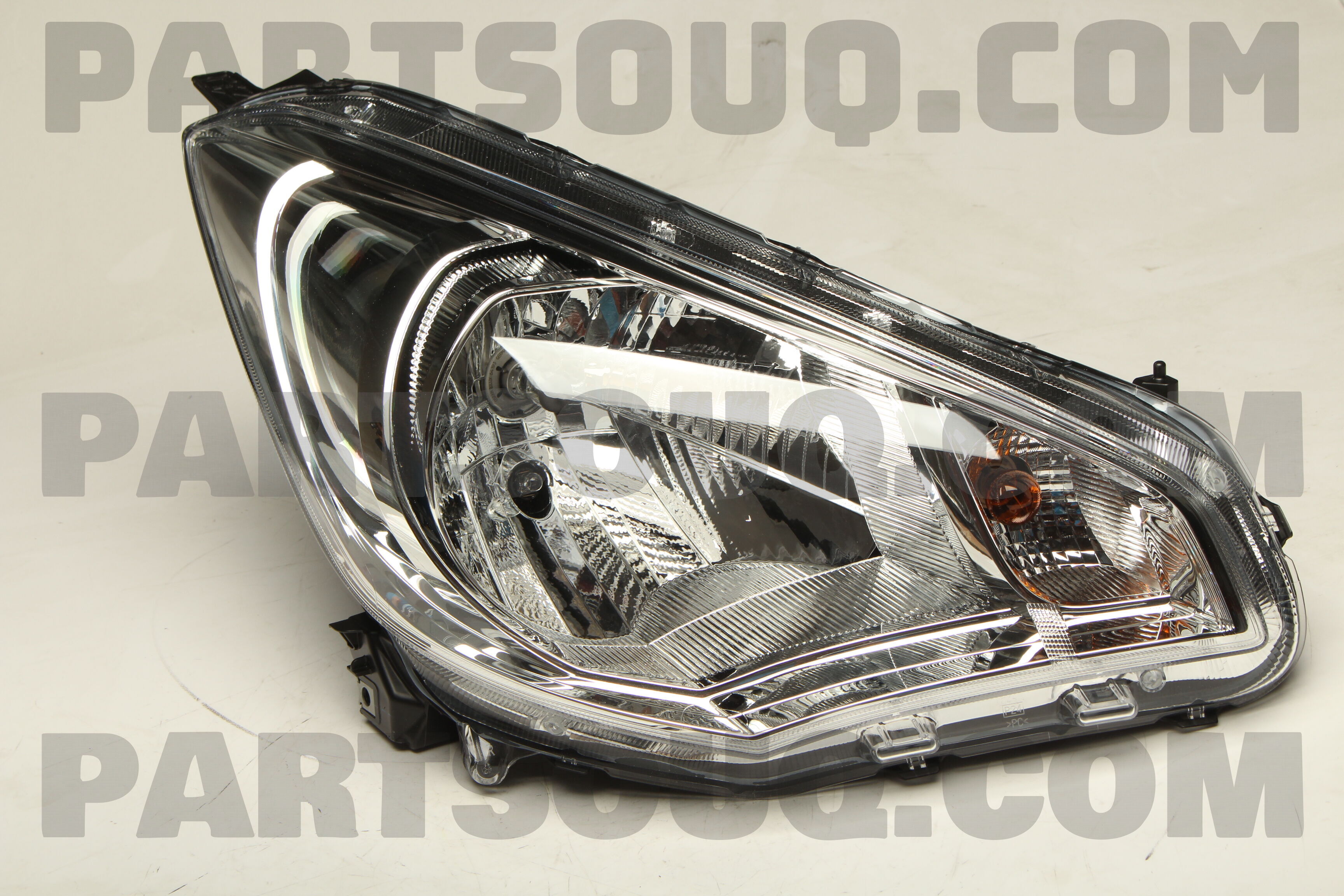 Đèn pha Triton (Đèn lái trước Triton) Mã phụ tùng 8301B549-8301B550