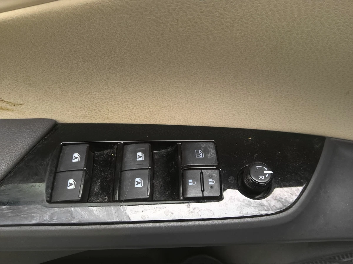 Ốp đèn ba đờ xốc trước Vios 2014 Mã phụ tùng PZ0490D007