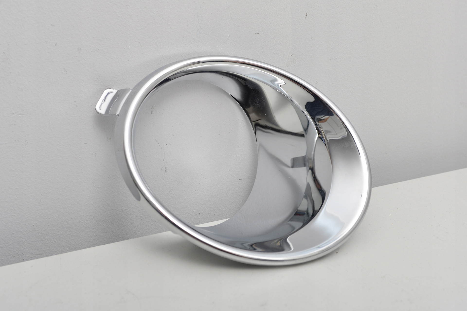 Ốp đèn ba đờ xốc trước Matiz Groove Mã phụ tùng 95961843