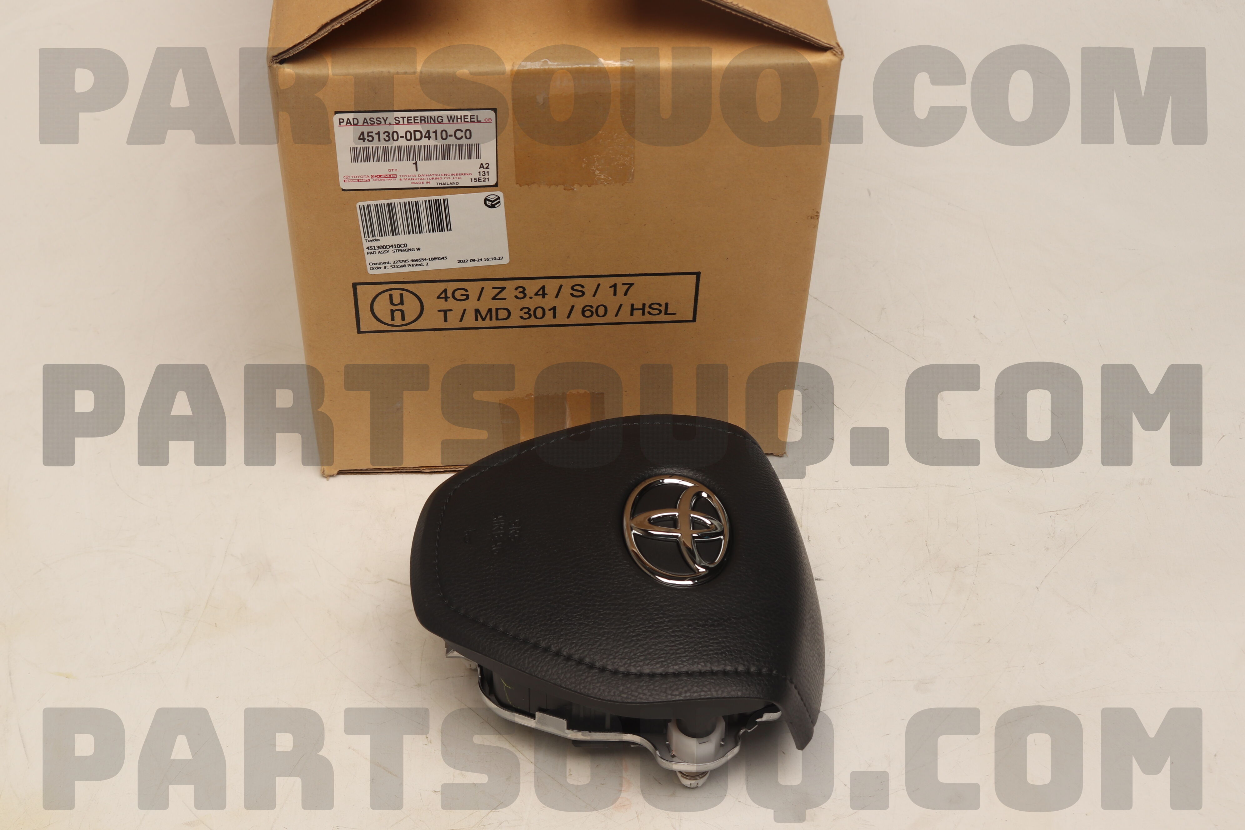 Phím còi Yaris 2010 (liền túi khí) (Túi khí vô lăng Yaris 2010) Mã phụ tùng 451300d430c0