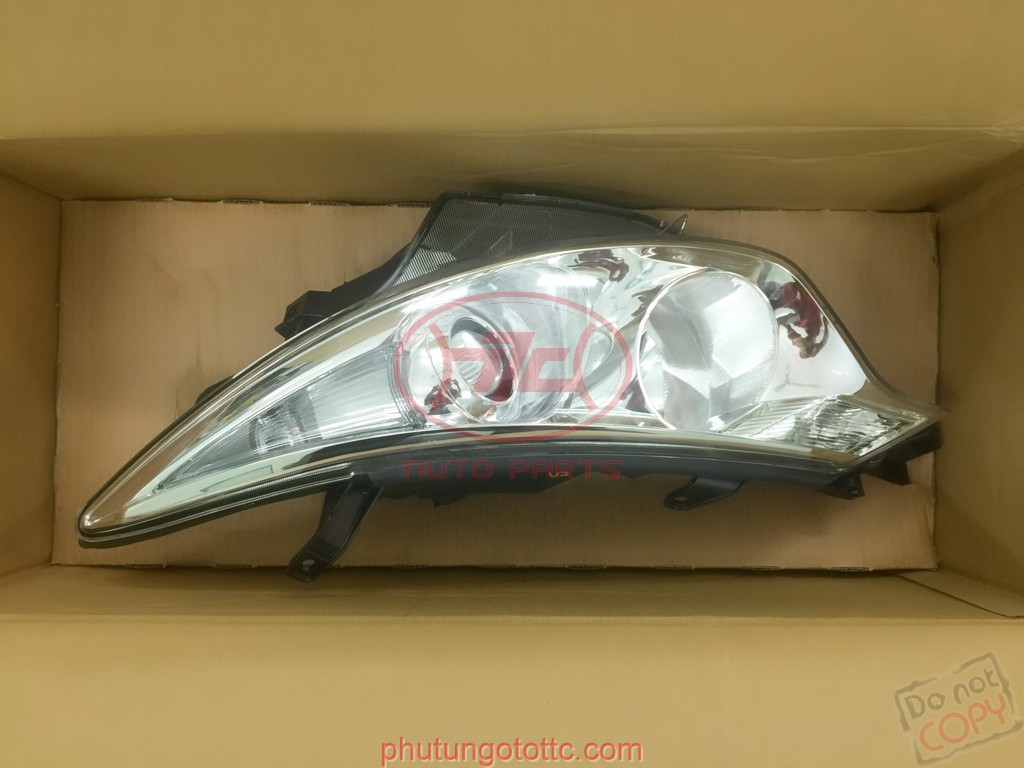 Đèn pha Previa 2007 (Đèn lái trước Previa) Mã phụ tùng 8117028A51-8113028A50