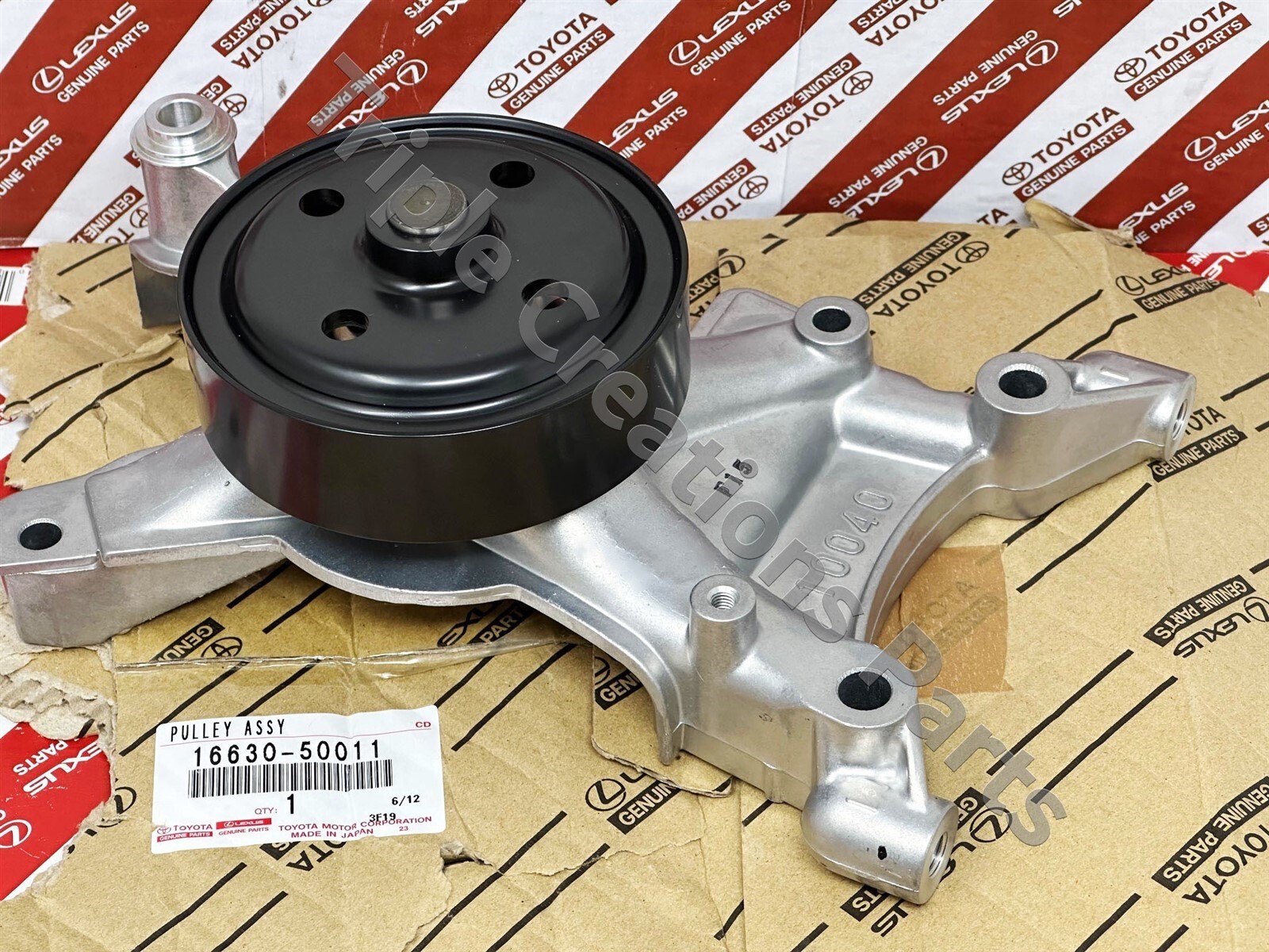 Giá bắt ly tâm quạt két nước Lexus LS430 Mã phụ tùng 1663050011