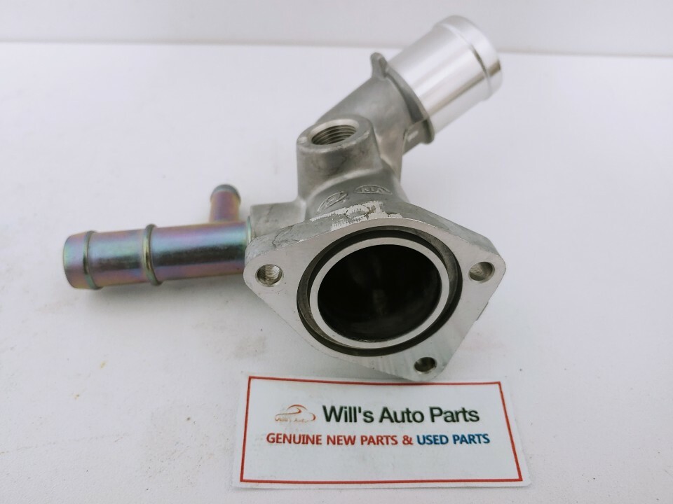 Cút chia nước Kia Forte Mã phụ tùng 256202B003