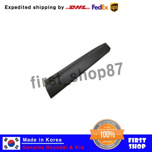 Nẹp cánh cửa trước Santafe 2012 Mã phụ tùng 877222w000