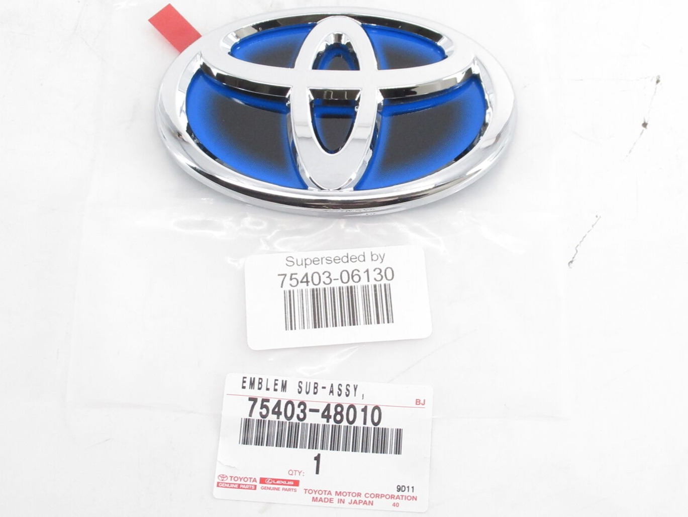 Chữ Super Saloon xe Crown 3.0 Mã phụ tùng 7544330260
