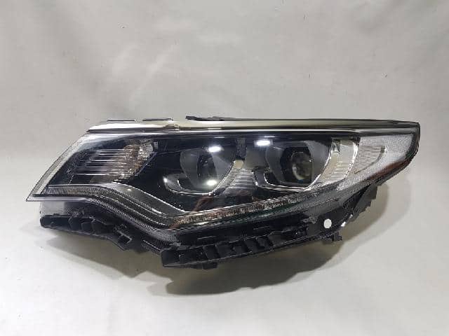 Đèn pha K5 (Đèn lái trước K5) Mã phụ tùng 92102D4350