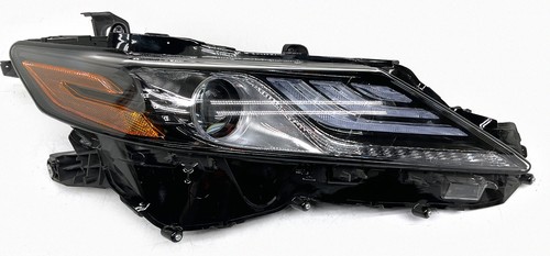 Đèn hậu trong Camry 2000 2.2 (Đèn lái trong Camry) Mã phụ tùng 8168106060-8167106130