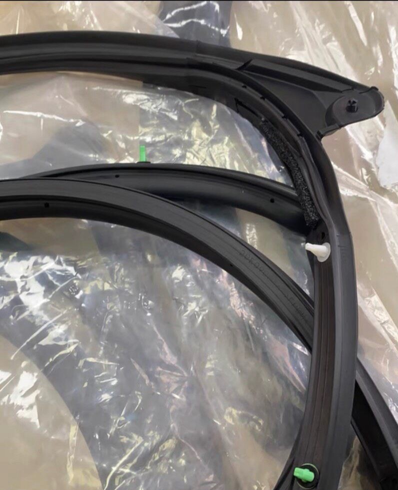 Gioăng cánh cửa trước Crown 3.0 JZS155 (Ron cánh cửa trước Crown) Mã phụ tùng 6786230290